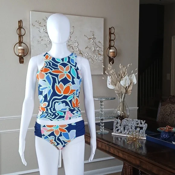 Women's Skechers Floral Patterned 2 Pc Tankini Set Swimwear. Size M - Picture 7 of 17